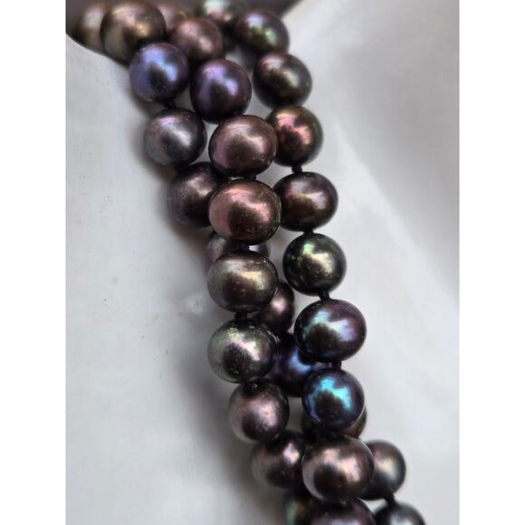 Vintage 3 Strand Peacock Majorica Faux Pearl Necklace with 14K Yellow Gold Clasp - Picture 4 of 9